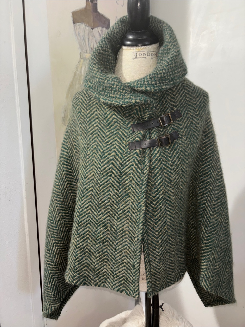 John Branigan of Branigan Weavers Wool Cape Size M